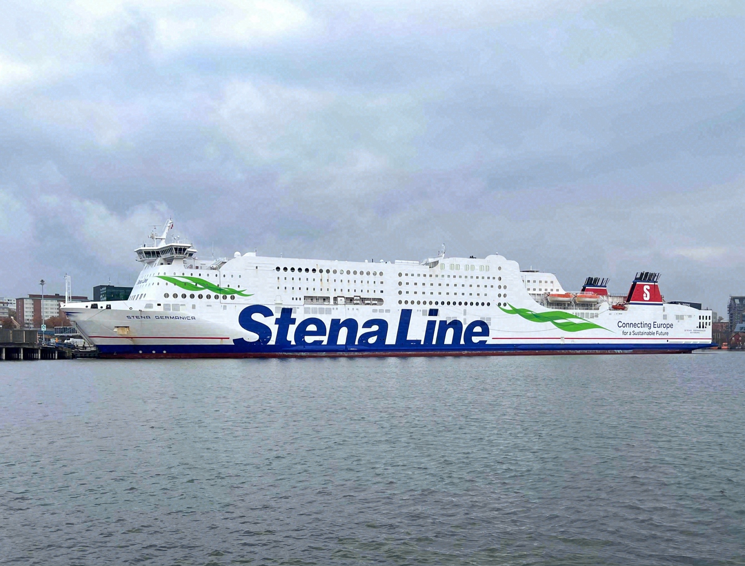 Die Stena Germanica im Hafen von Göteborg, Zielhafen der Nachtfähre aus Kiel.